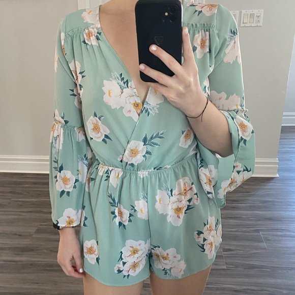 Floral Short Romper - Picture 2 of 4